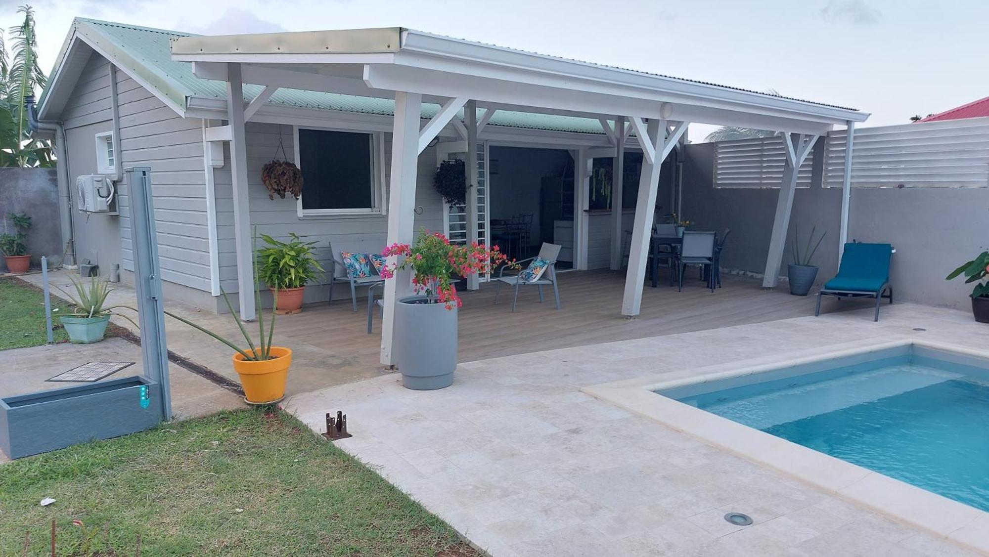 Glaroze Villa Baie-Mahault Exterior photo